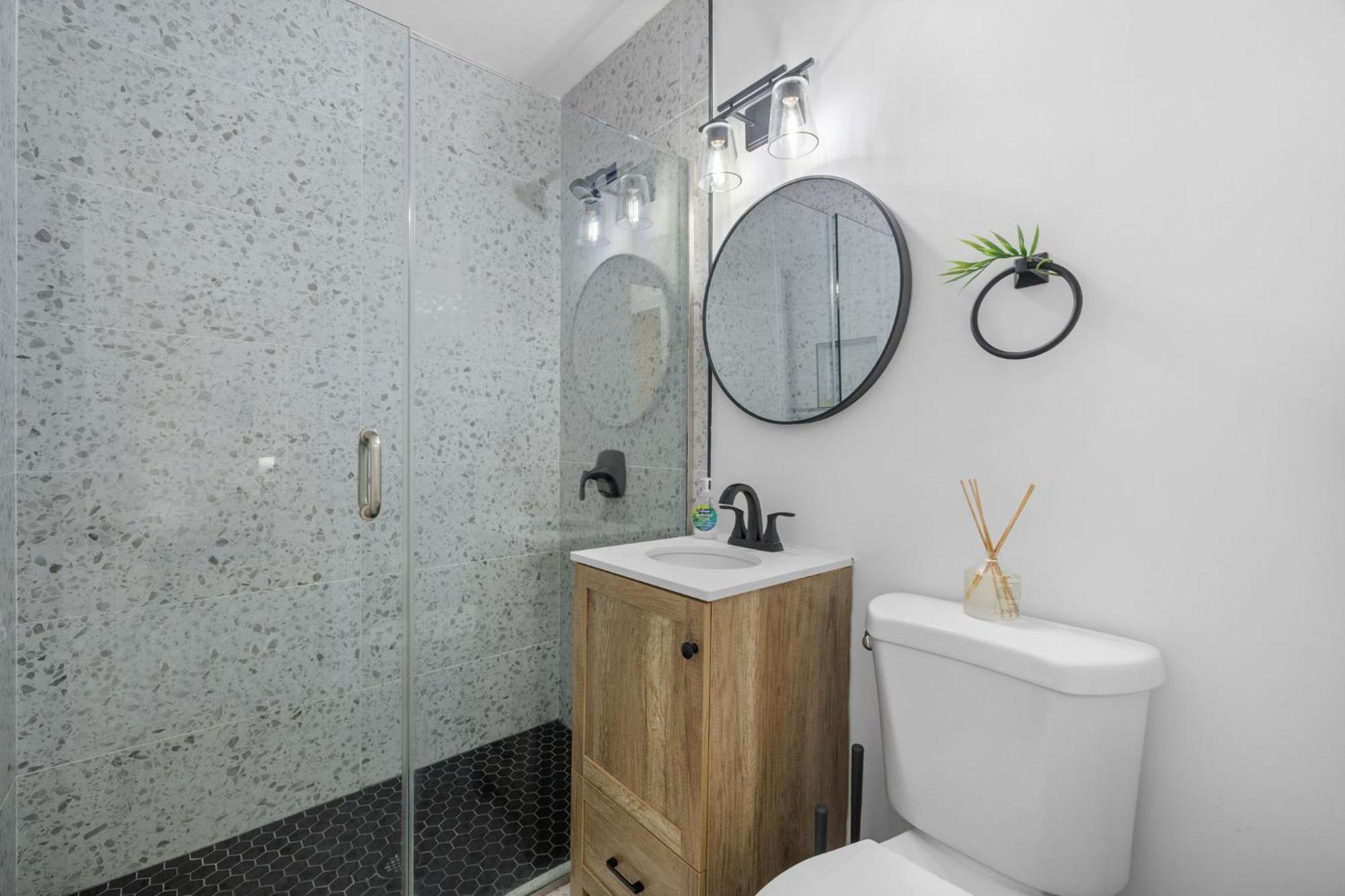 Comfortable House For Your Enjoyment In Apartment *