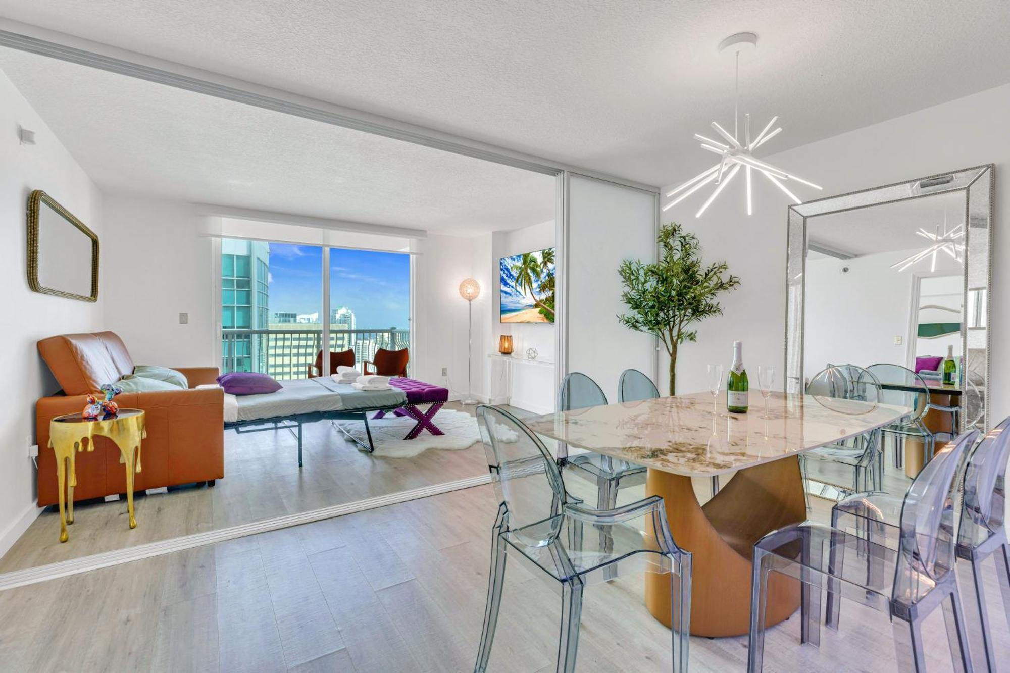 Apartment Oceanside Penthouse In Brickell Miami, Pool, Free Parking *