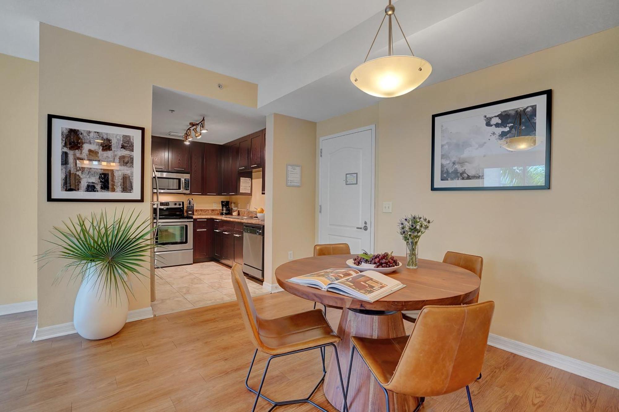 Apartment Dharma South At Red Road Commons *