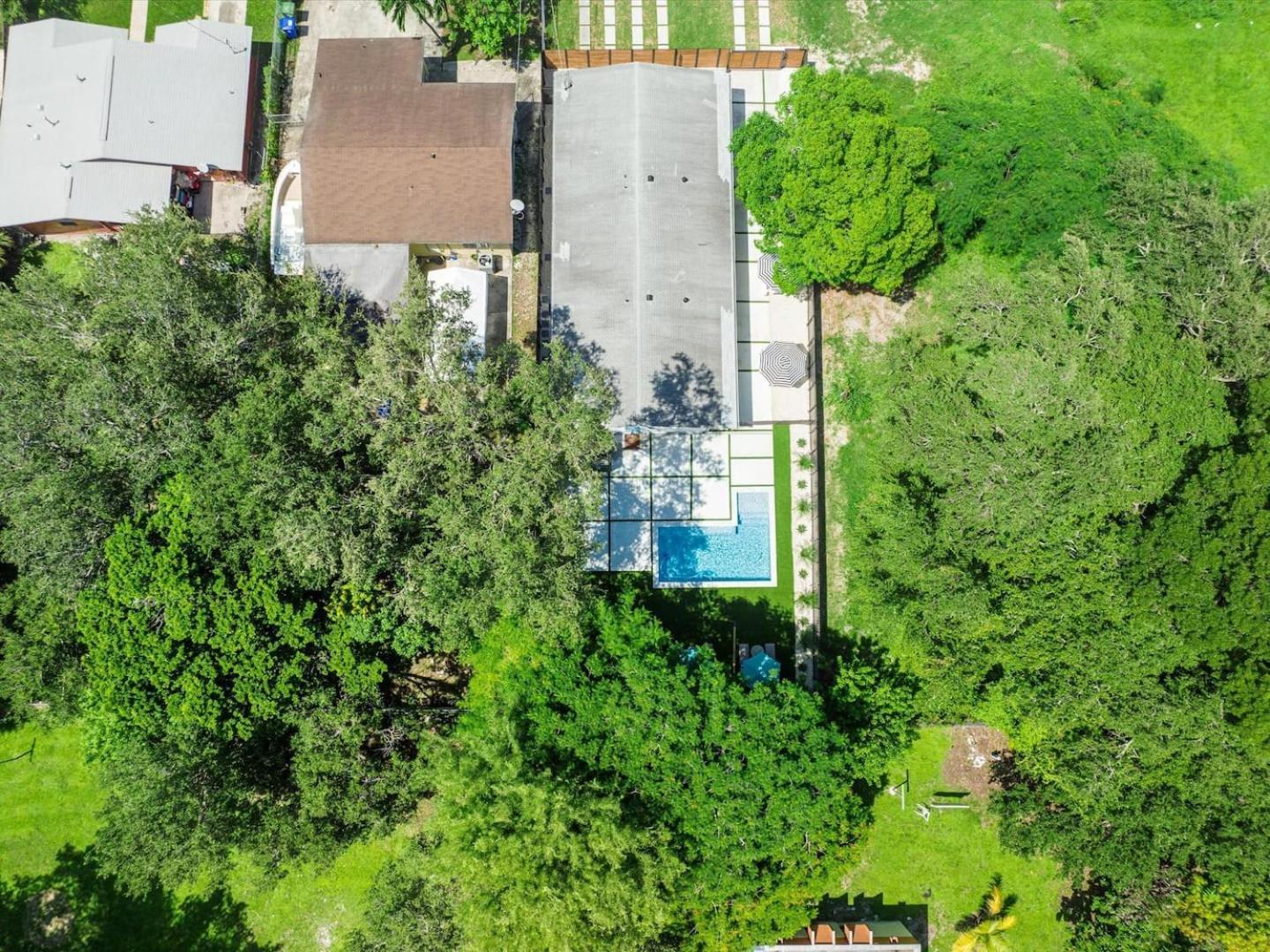 Apartment Heart Of Wd Pool & Close To Beach *