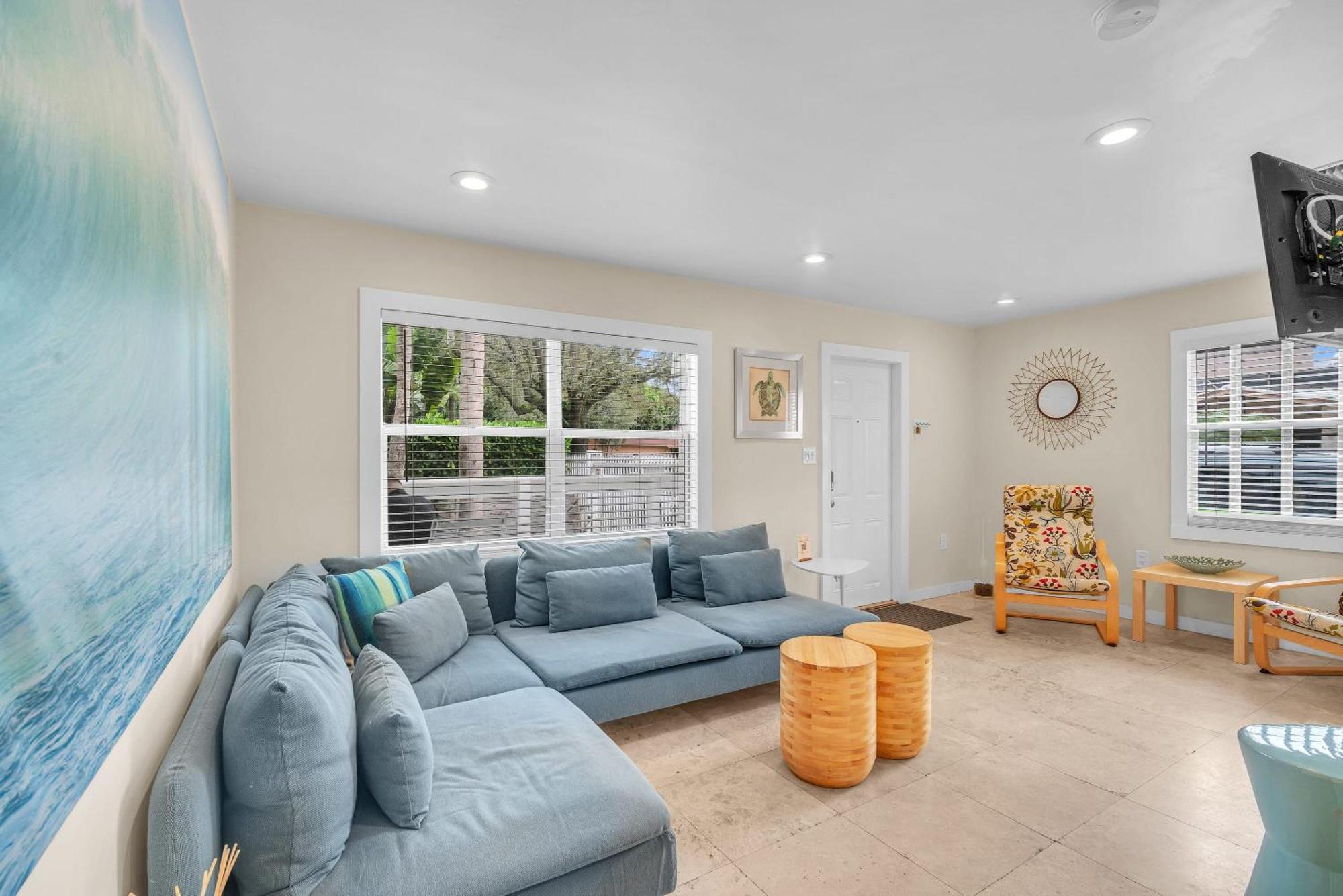 Grove Bay - 2/2 Gated Cottage-walk To Bay * Miami
