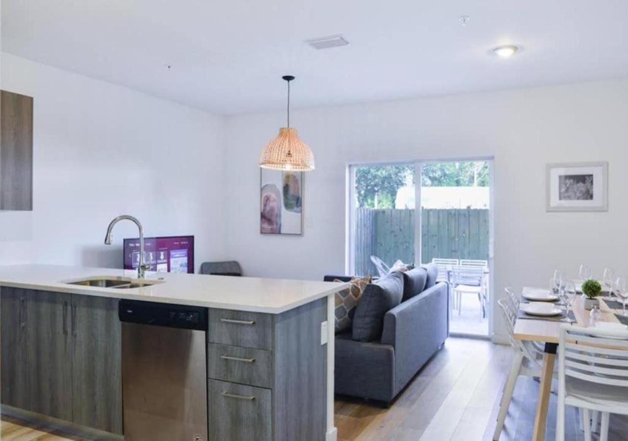 Holiday home Modern Townhouse 18 Min From The Beach & Aventura - Th1 *