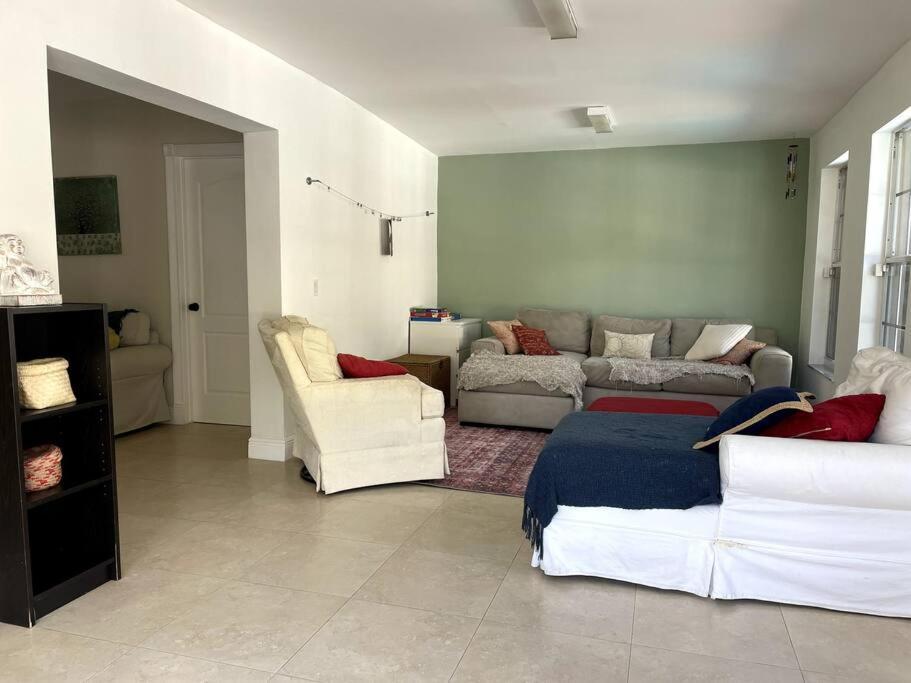 Holiday home Gorgeous 4 Bedroom With Pool Centrally Located Miami