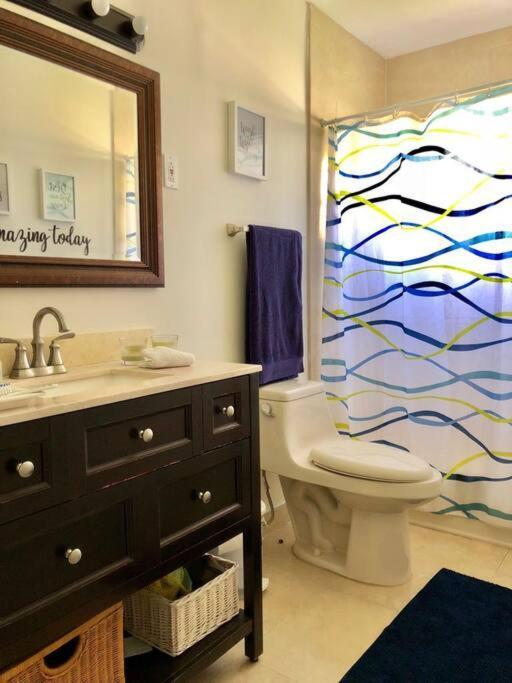 Holiday home Gorgeous 4 Bedroom With Pool Centrally Located