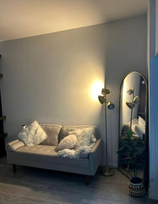 Apartment Cute Downtown *