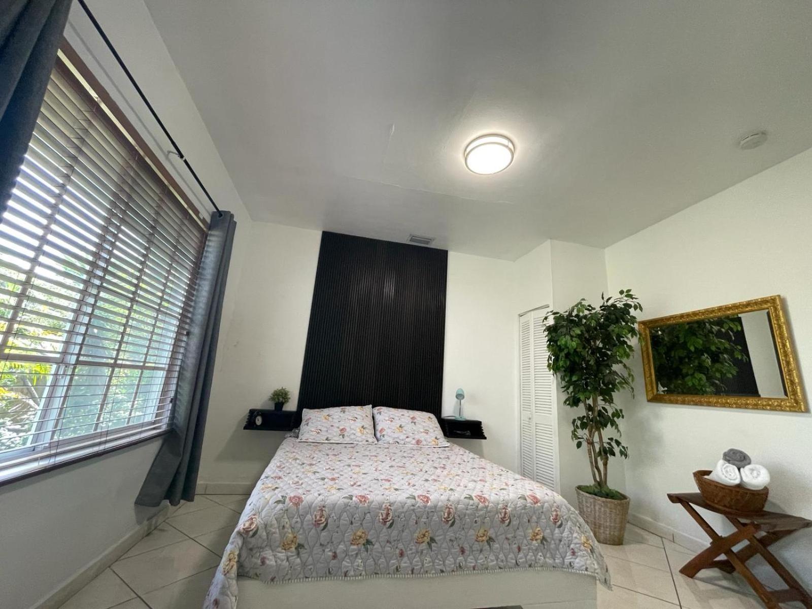 Private Next To Calle Ocho Miami