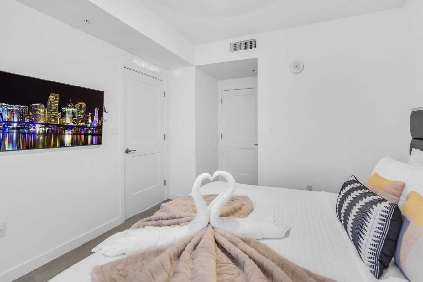 Urban 1 Bed Oasis Near Brickell With Free Parking Miami