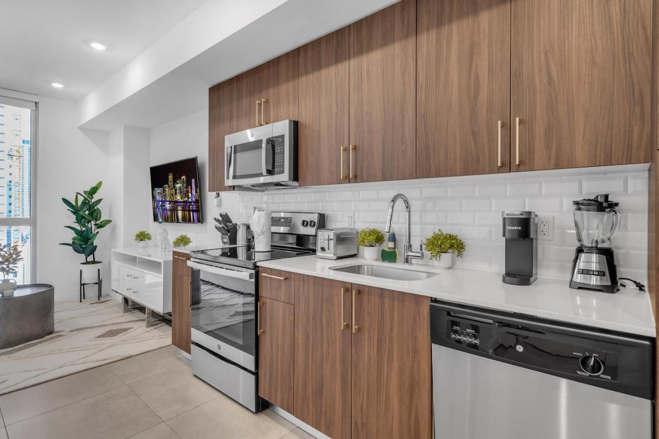 Urban 1 Bed Oasis Near Brickell With Free Parking
