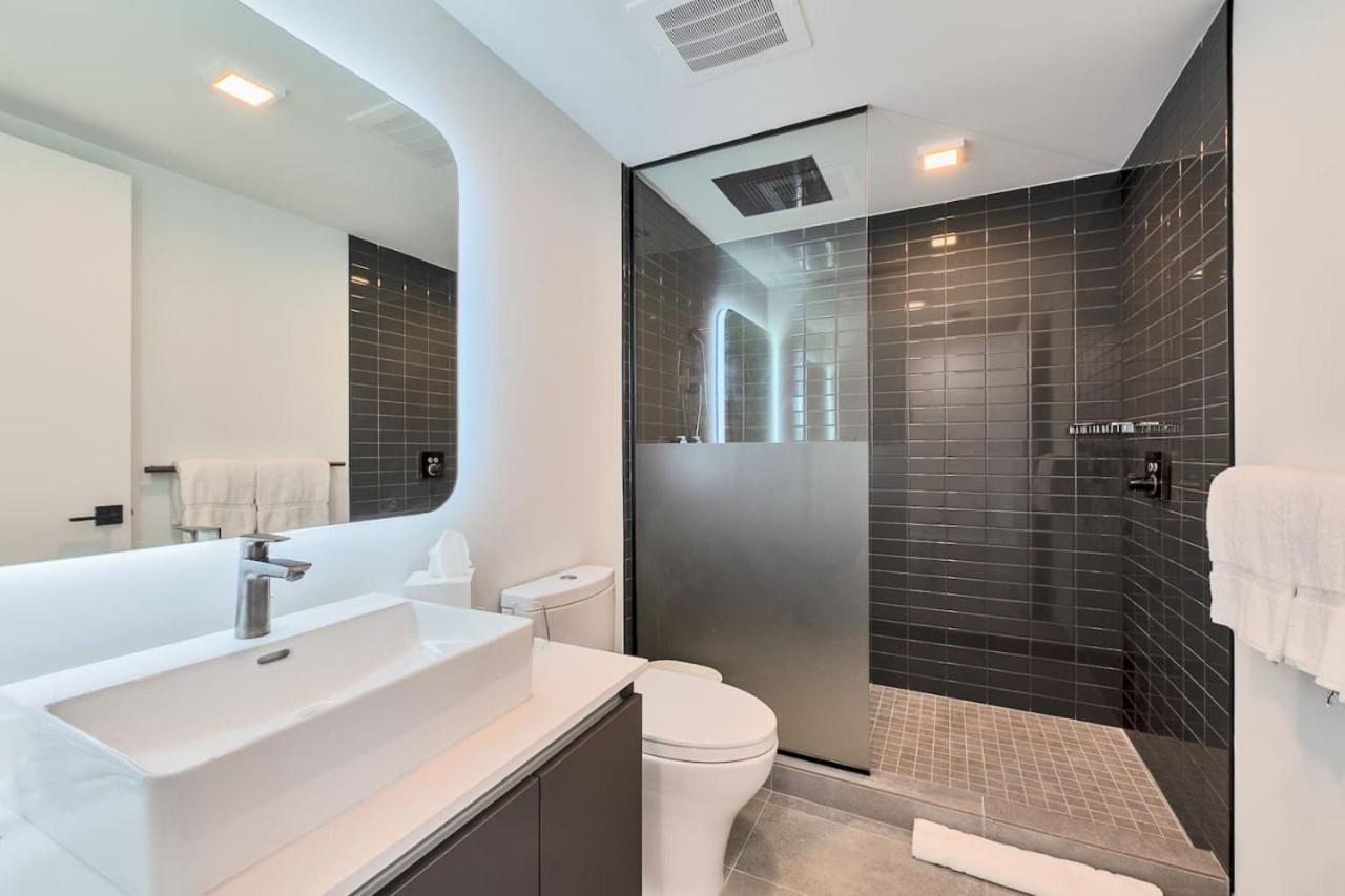 Apartment Gorgeous Unit In The Heart Of Downtown *