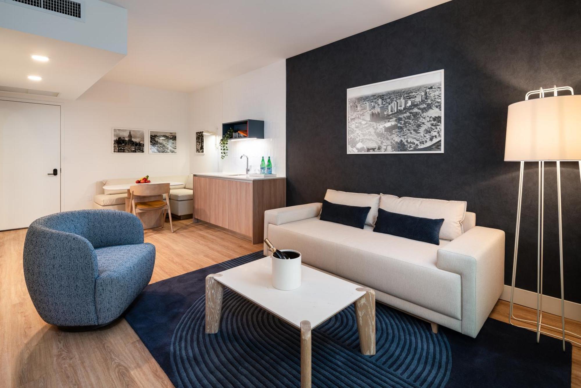 Hotel Gale & Residences 5*