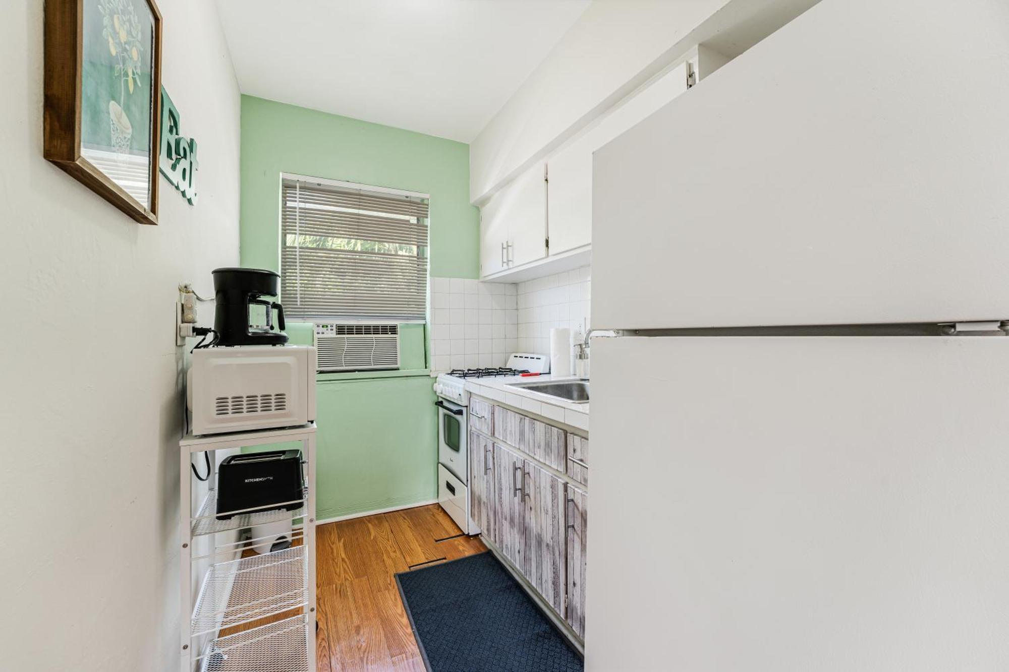 Apartment Serene 1br Steps From Downtown And Calle 8 *