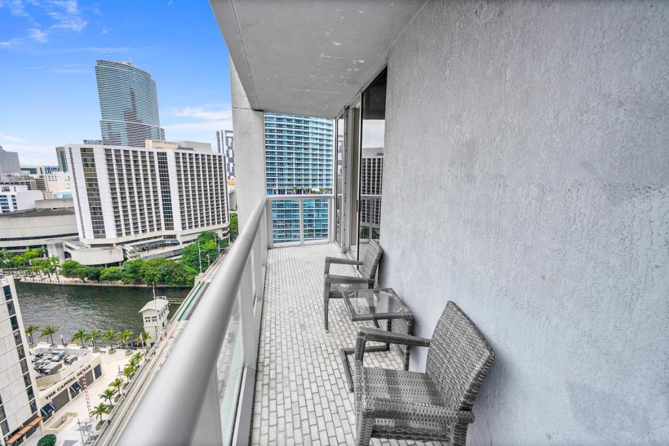 Gorgeous 2br Icon Brickell-waterviews-freespa Miami