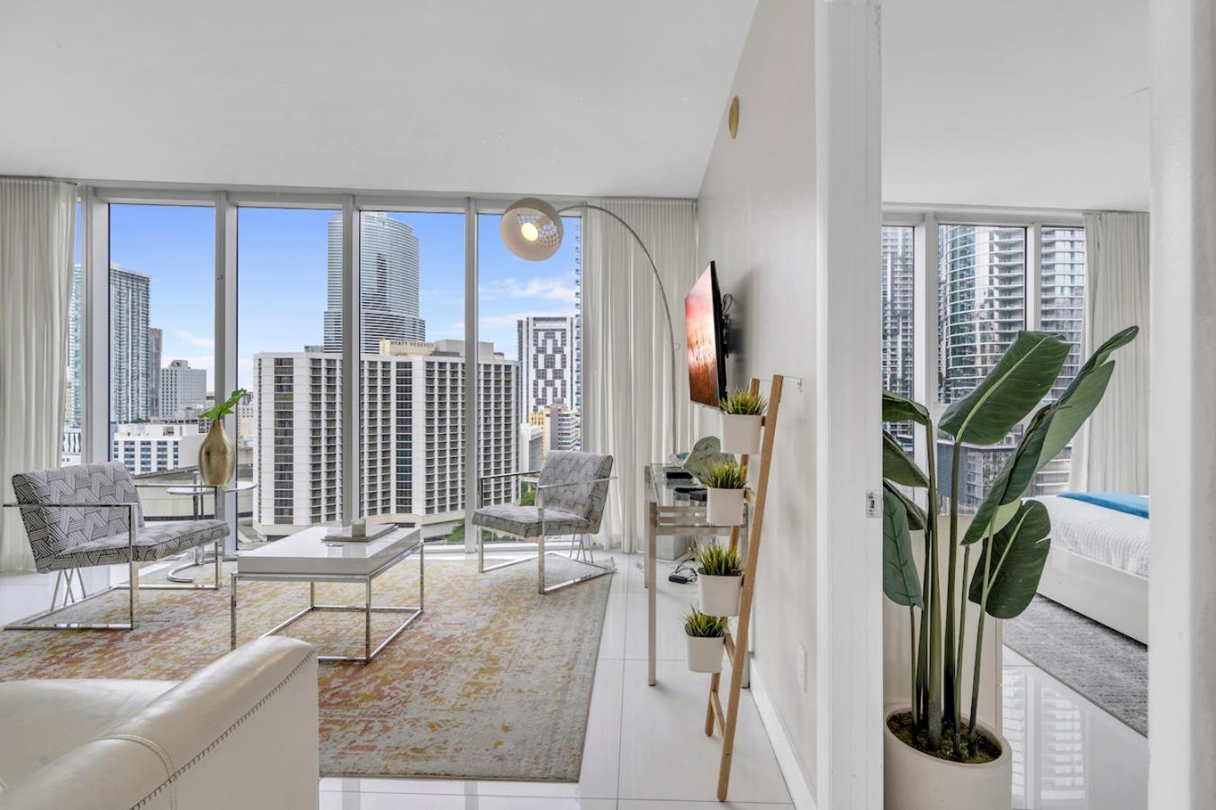 Gorgeous 2br Icon Brickell-waterviews-freespa *