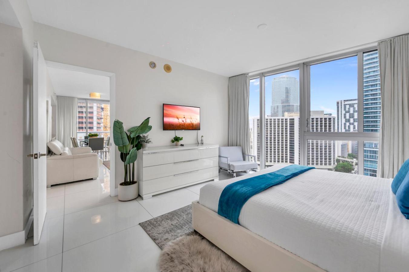 Gorgeous 2br Icon Brickell-waterviews-freespa Miami