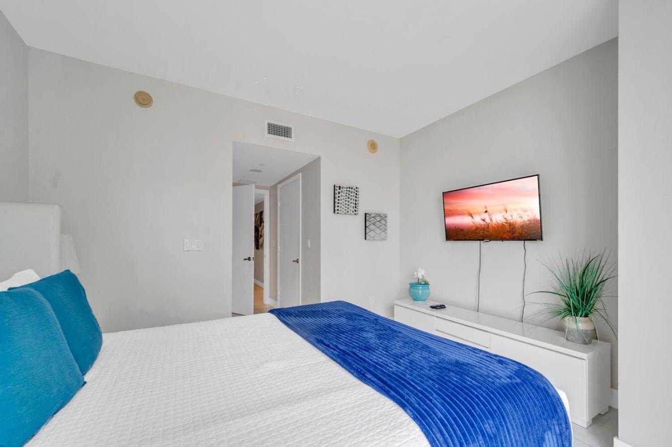 Gorgeous 2br Icon Brickell-waterviews-freespa Miami