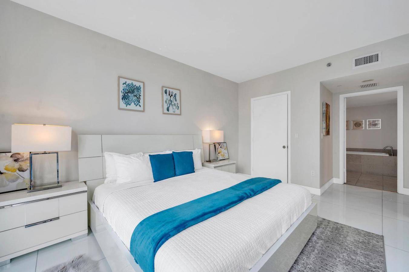 Gorgeous 2br Icon Brickell-waterviews-freespa Apartment *