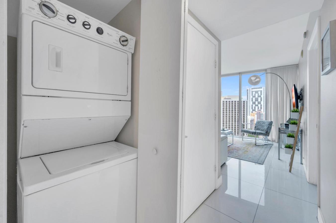 Gorgeous 2br Icon Brickell-waterviews-freespa * Miami