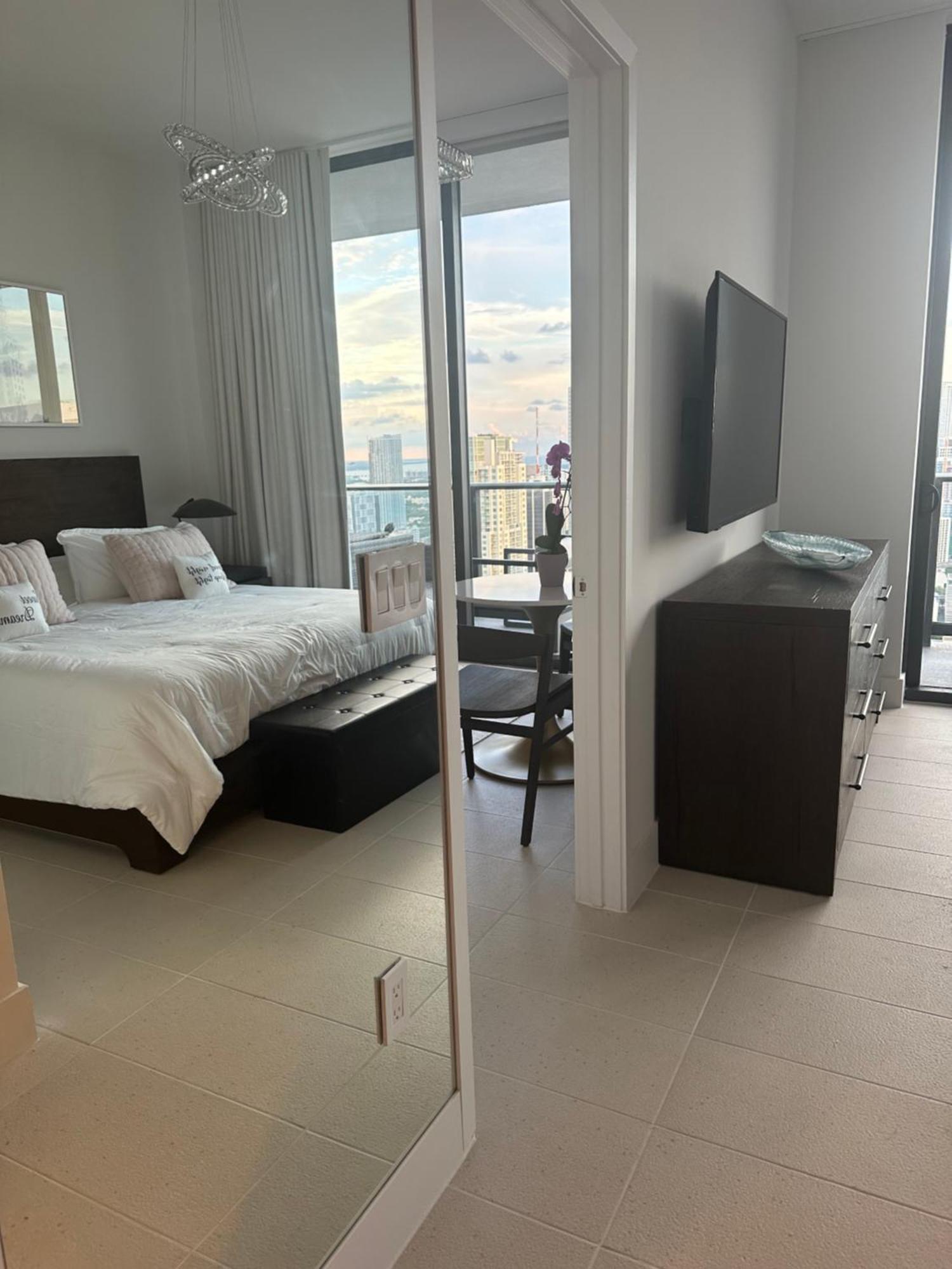 Magic Miami Penthouse Balcony Ocean View, Pool Resort, Spa, Heart Of Miami *