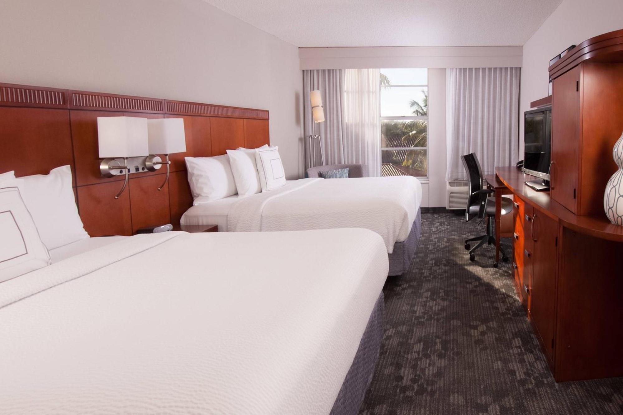 Courtyard Coral Gables 3* Miami