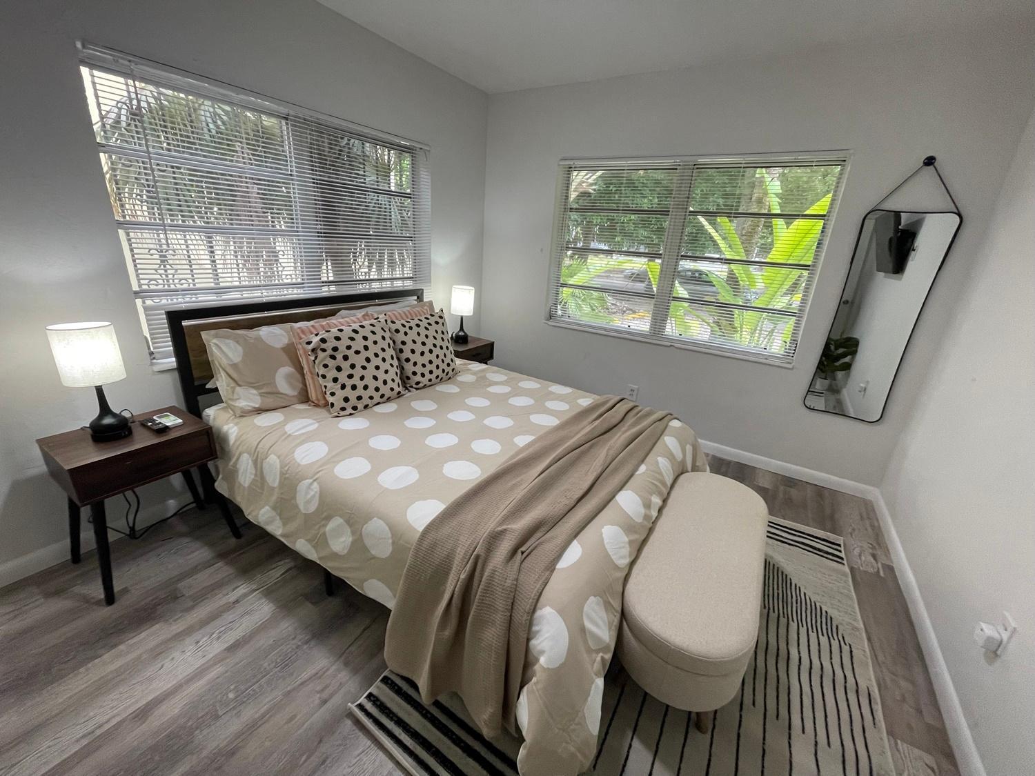 Fully Equipped With Parking Near Cocowalk Apartment