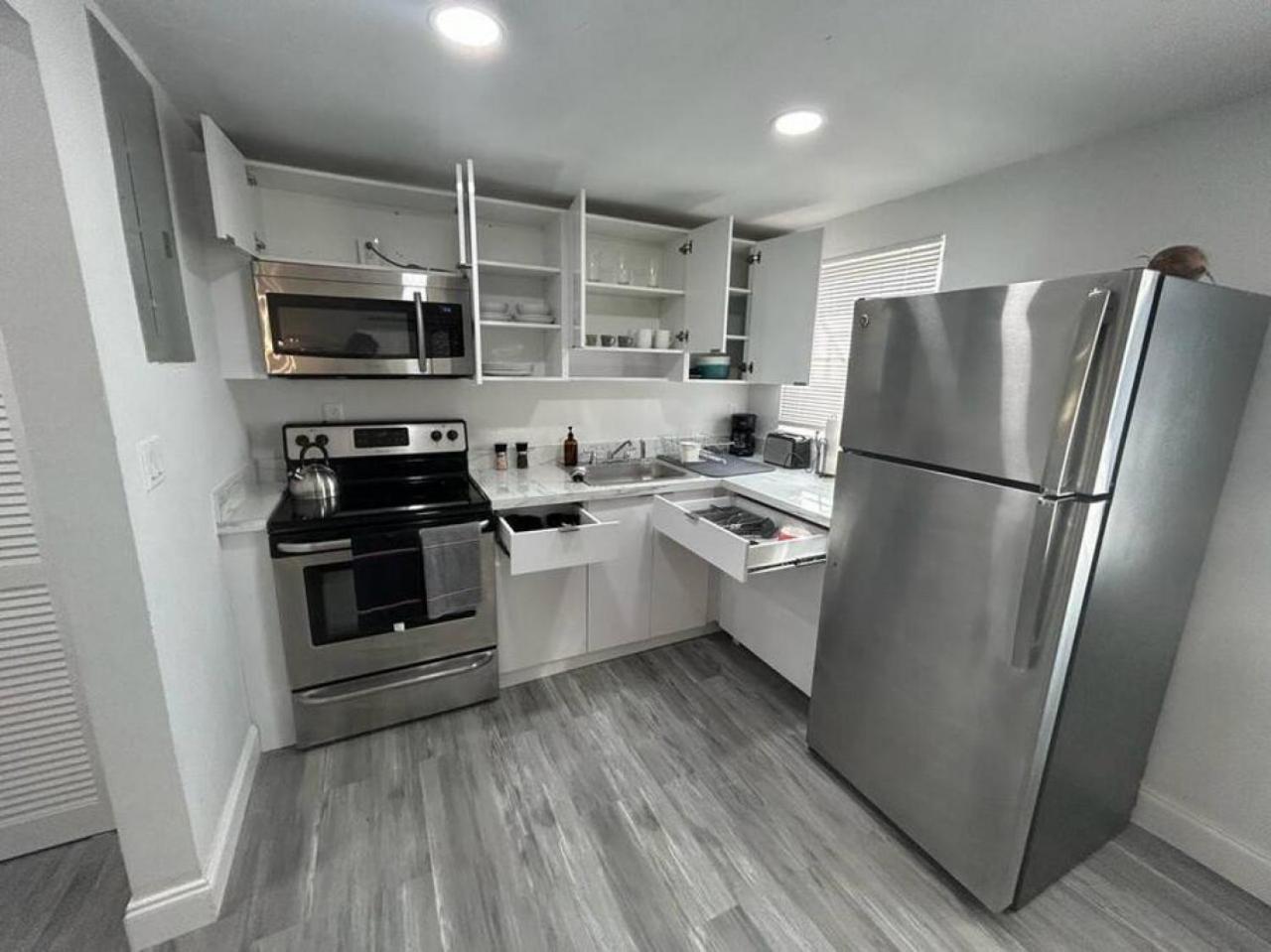 Apartment Fully Equipped With Parking Near Cocowalk