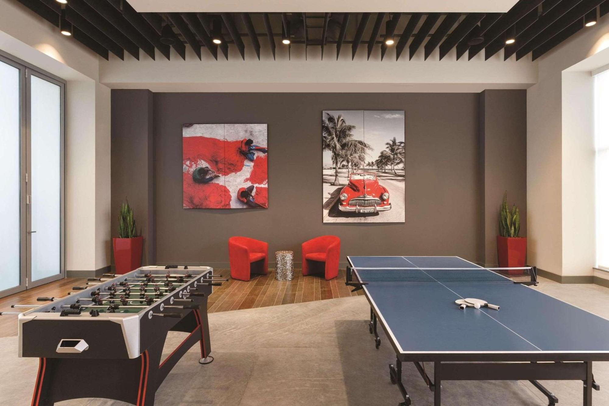 Radisson Red Airport 3* Miami