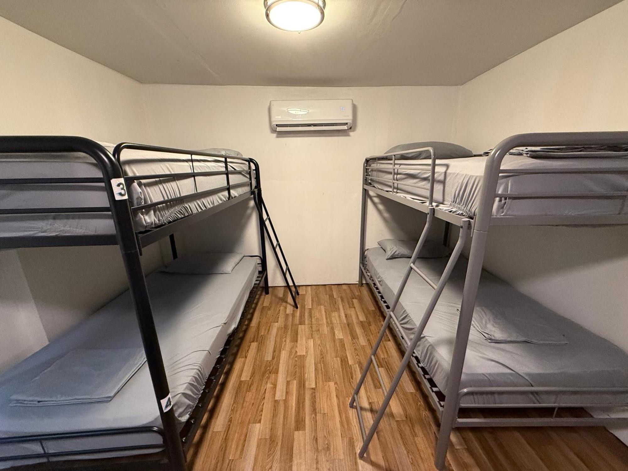 Hostel Oqp Vacations *