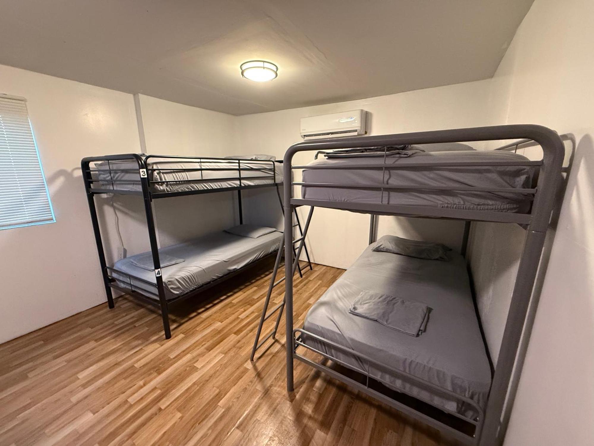 Oqp Vacations Hostel *