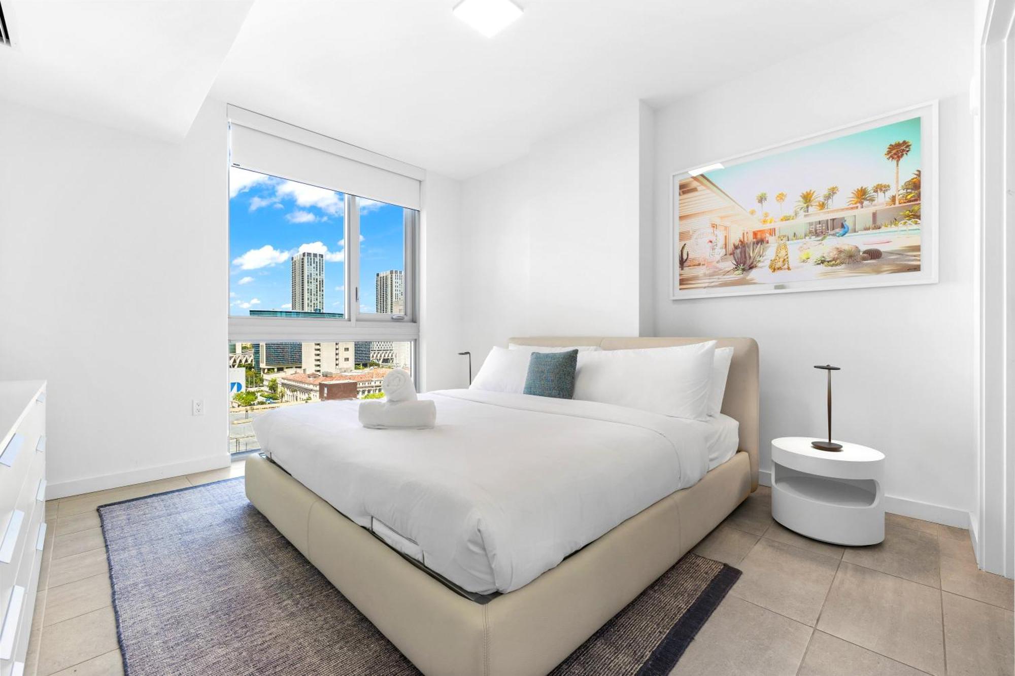 Luxury One-bedroom W Amenities! Apartment
