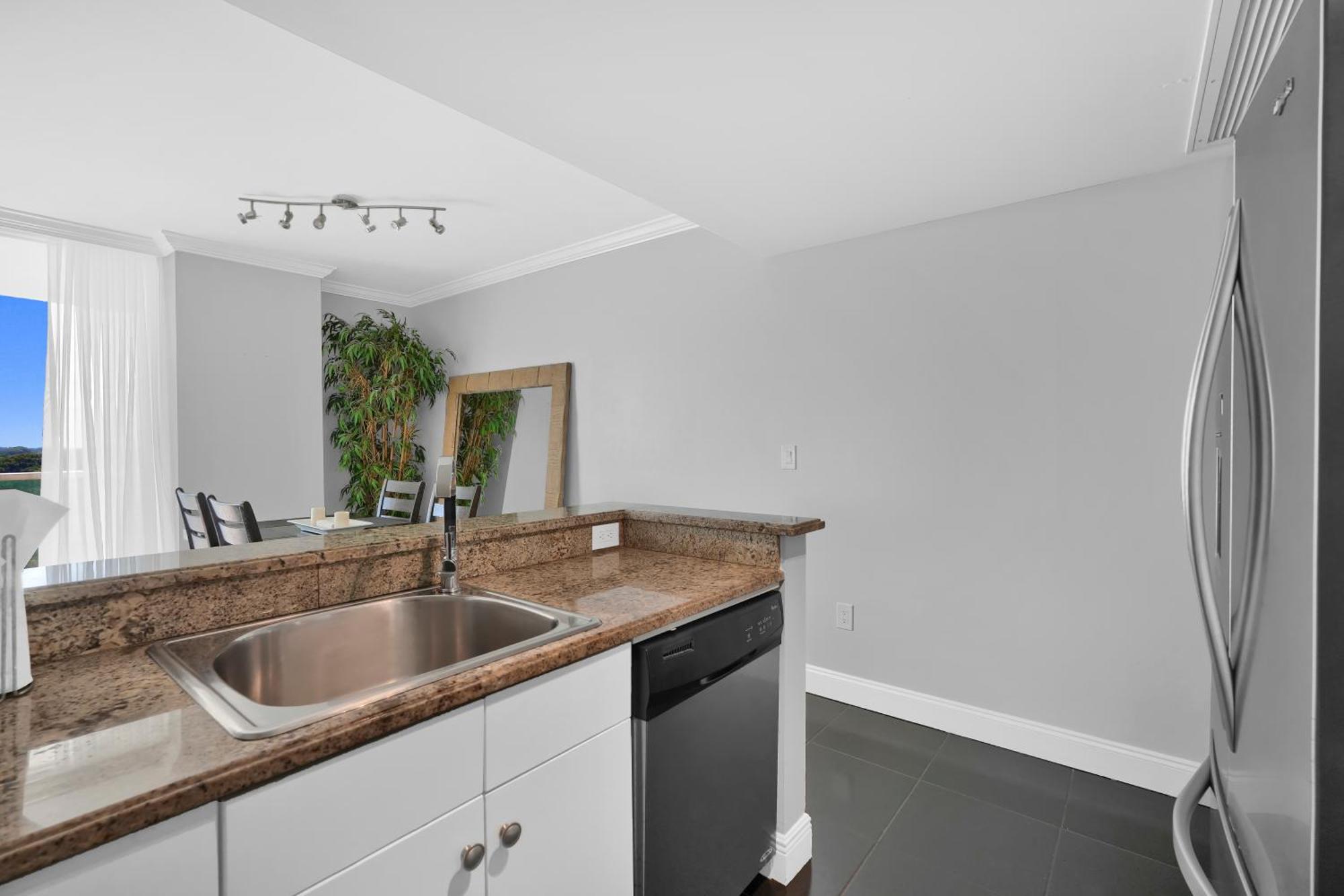 Fabulous 2 Bedroom In Heart Of Grove *