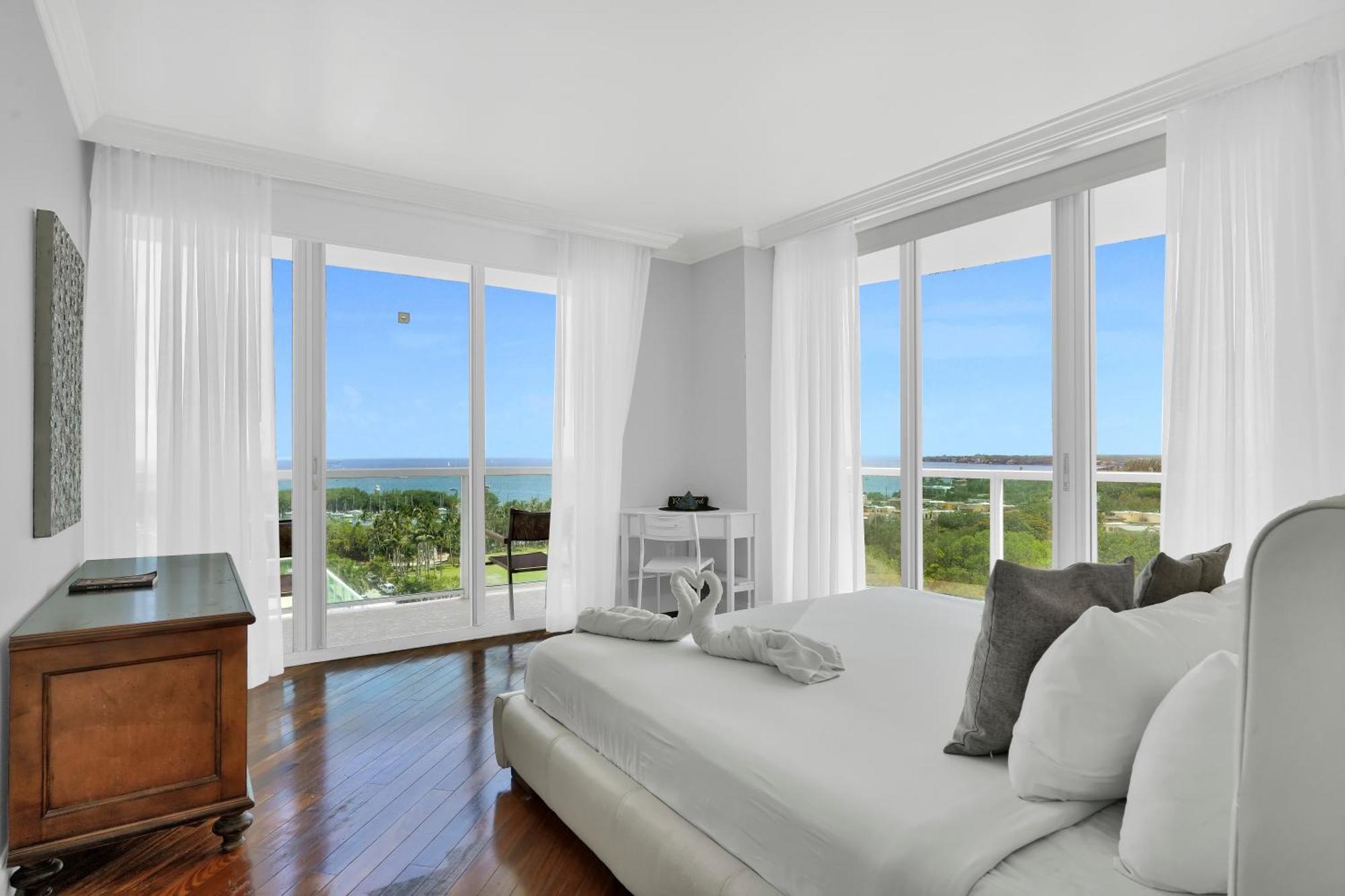 Tropical Paradise Spacious 3 Bedroom