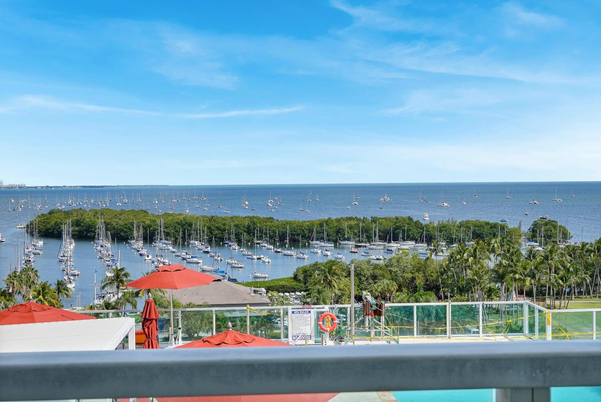 Tropical Paradise Spacious 3 Bedroom Miami