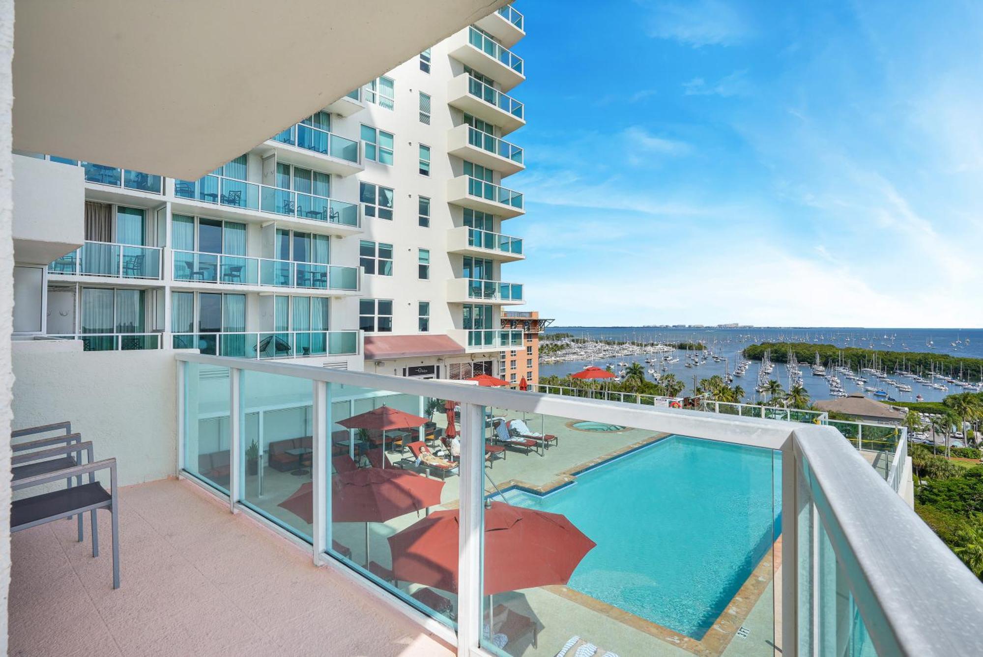 Tropical Paradise Spacious 3 Bedroom *