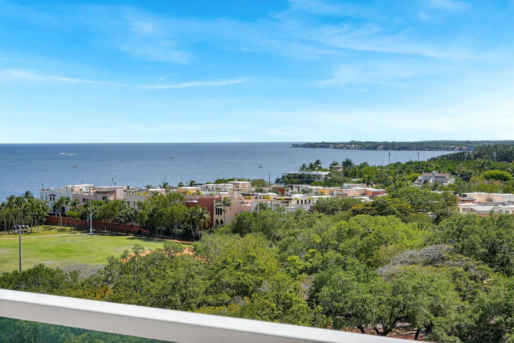 Tropical Paradise Spacious 3 Bedroom Miami