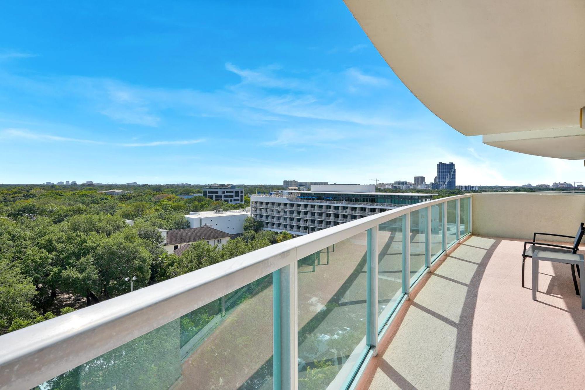 Tropical Paradise Spacious 3 Bedroom Miami