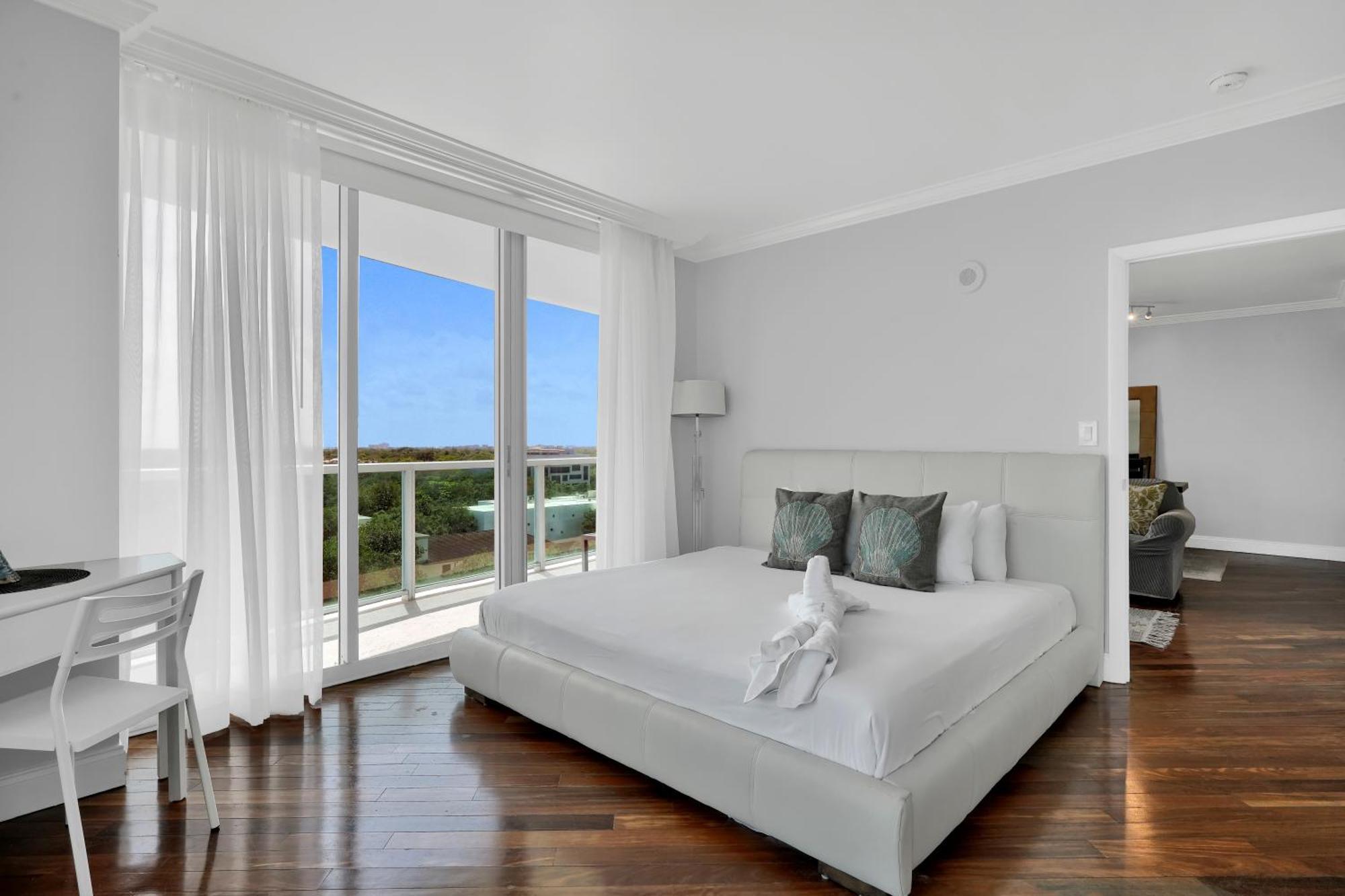 Tropical Paradise Spacious 3 Bedroom