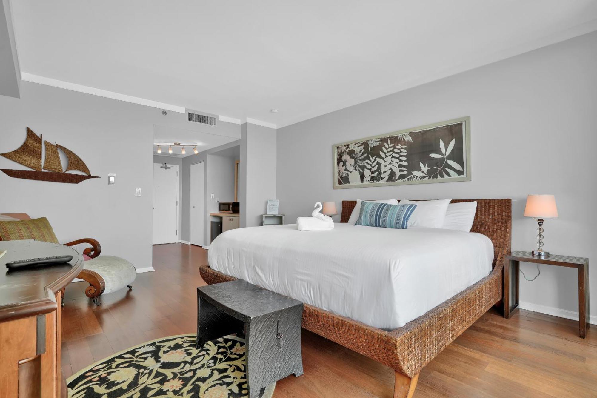 Tropical Paradise Spacious 3 Bedroom Aparthotel Miami
