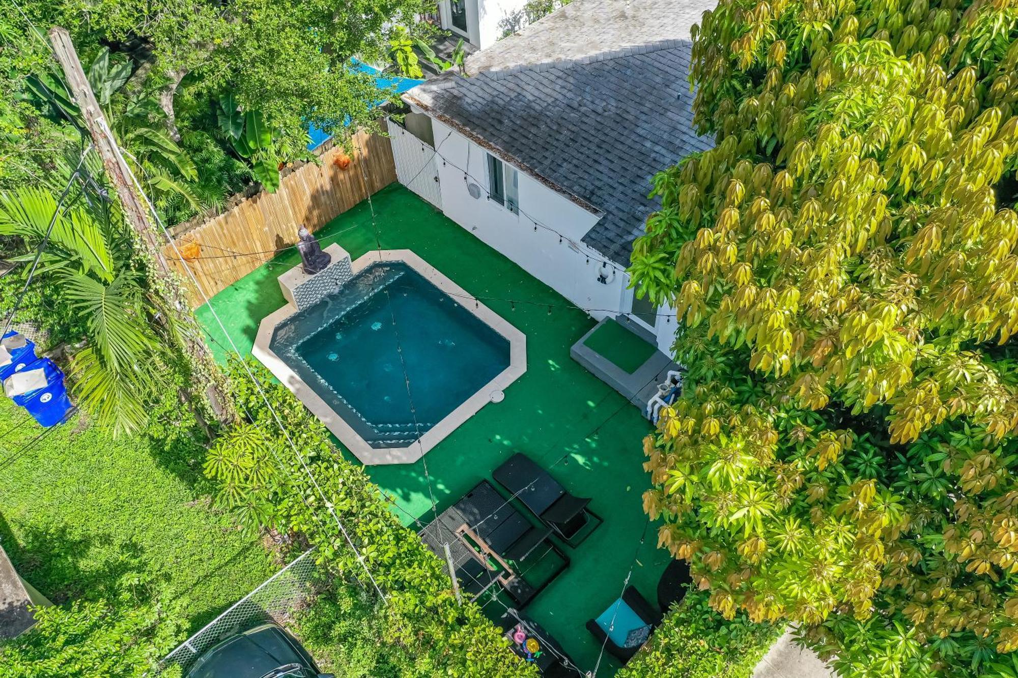Holiday home Buddha House Pool Big Yard *