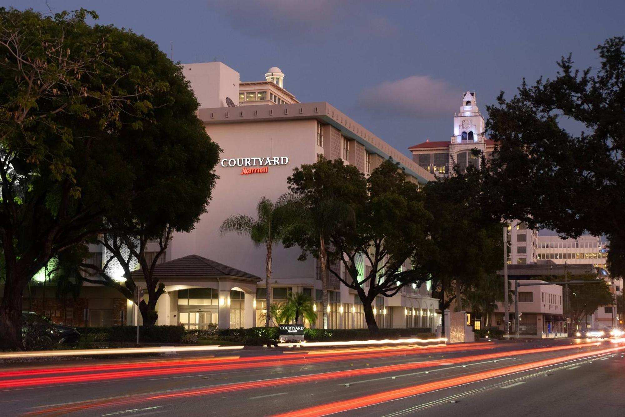 Hotel Courtyard Coral Gables