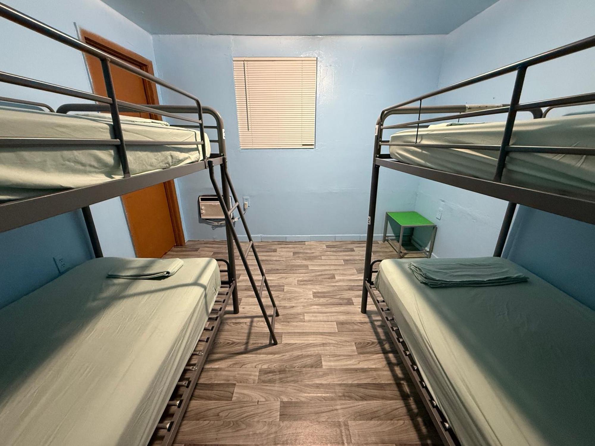 Hostel Oqp Vacations