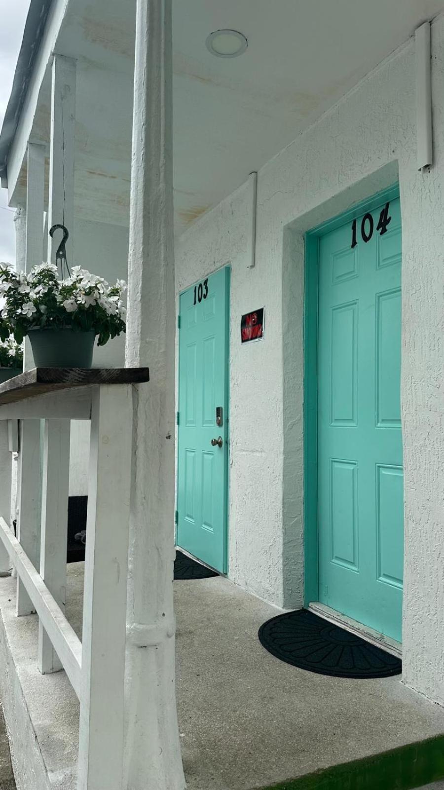 103 Shared For Men Comfortable, Affordable Hostel Miami