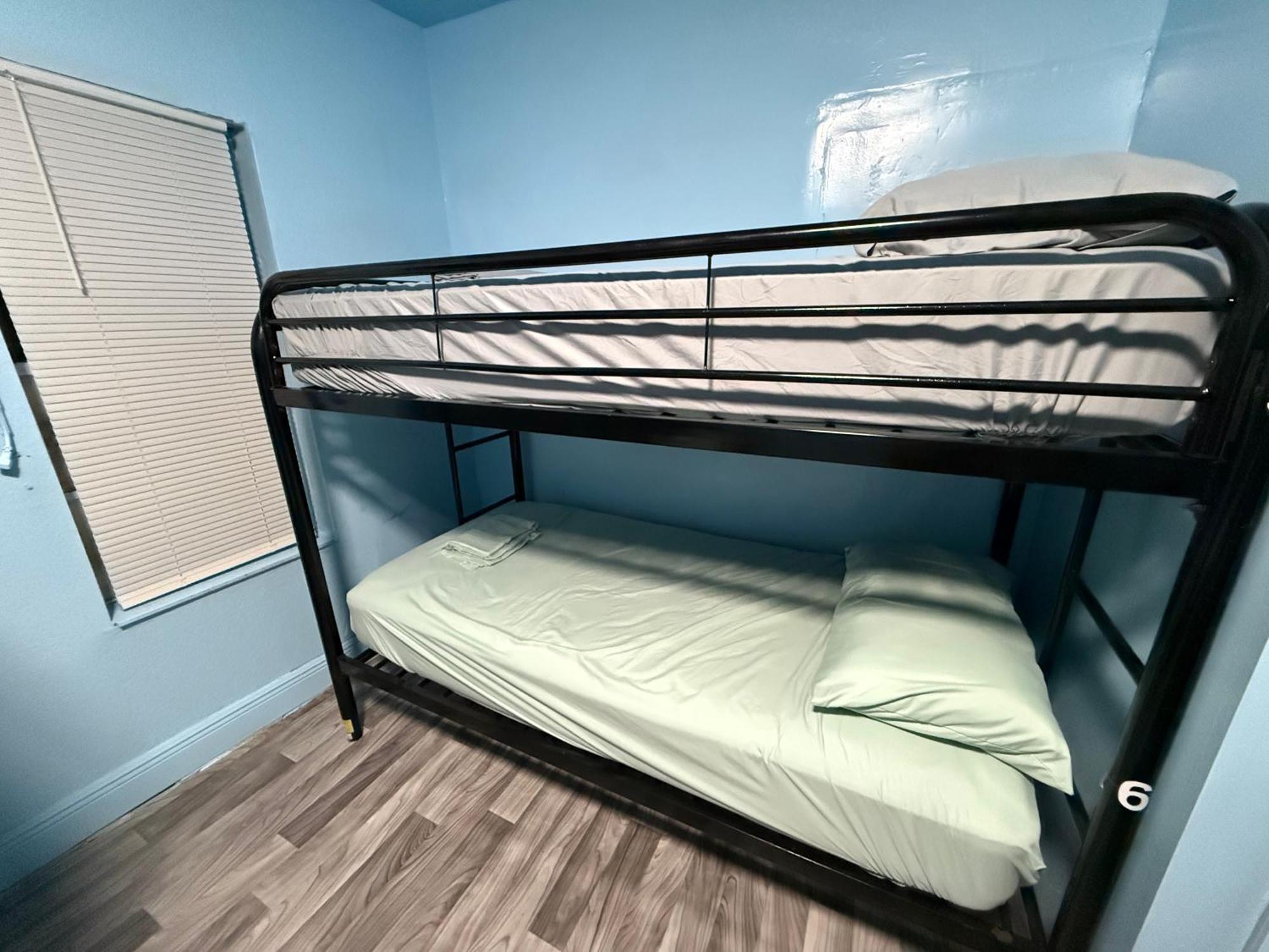 Hostel Oqp Vacations *