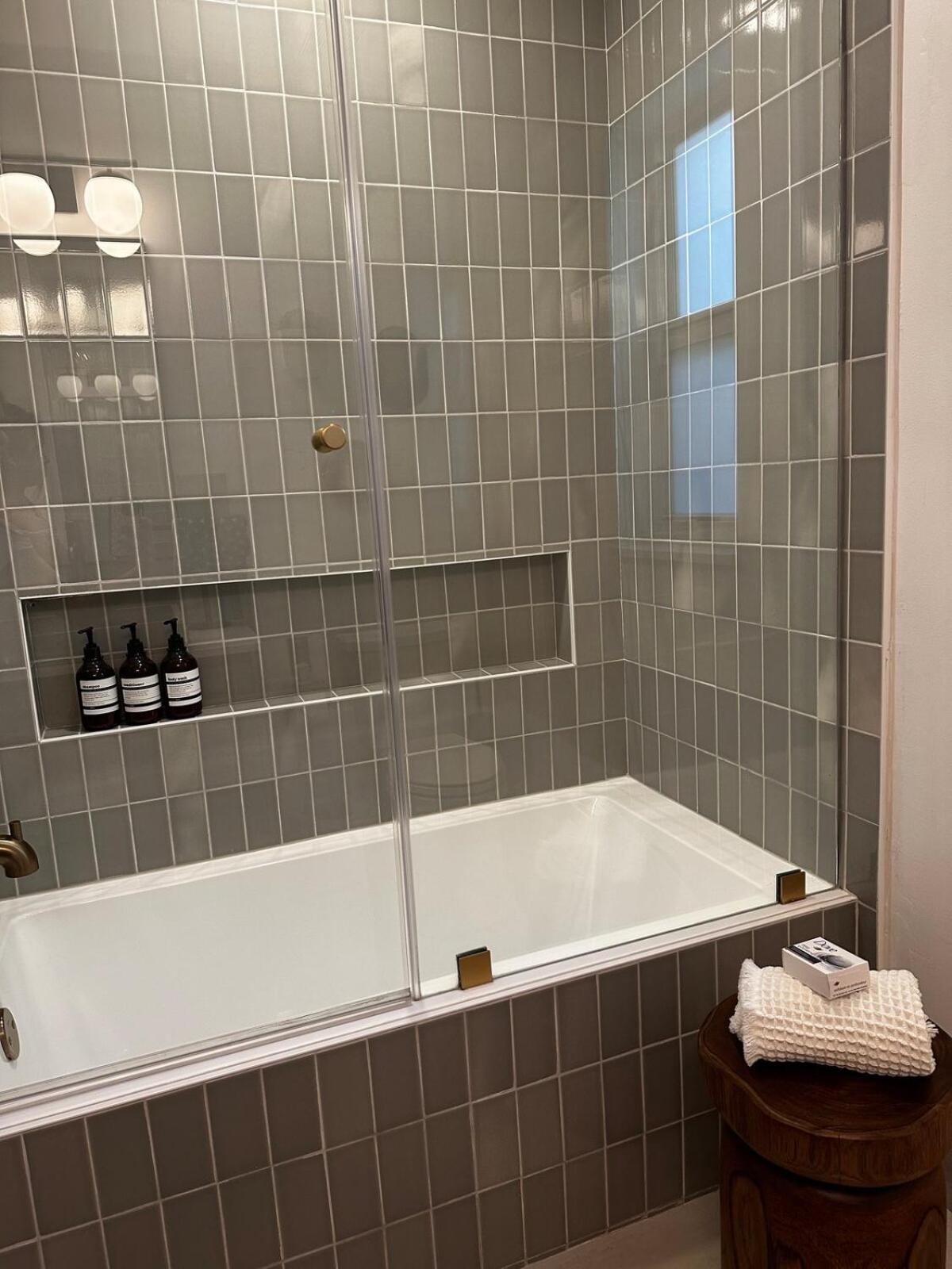 10 Min From Wynwood, Tropical Oasis W Heated Pool Casa de férias *