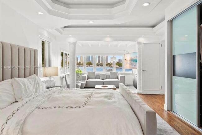 Waterfront Paradise 4 Bd Breeze With Pool *