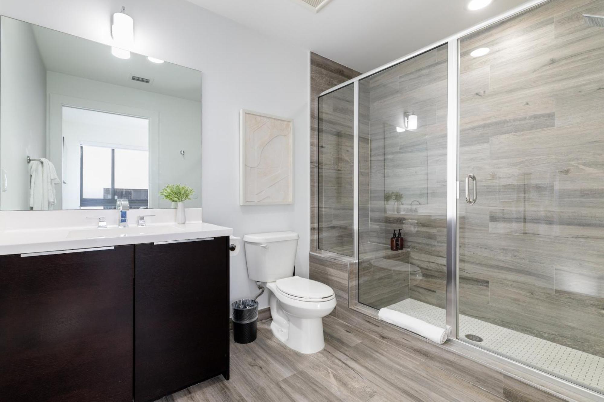 Stylish 2br Retreat, With Rooftop Lounge Apartment Miami