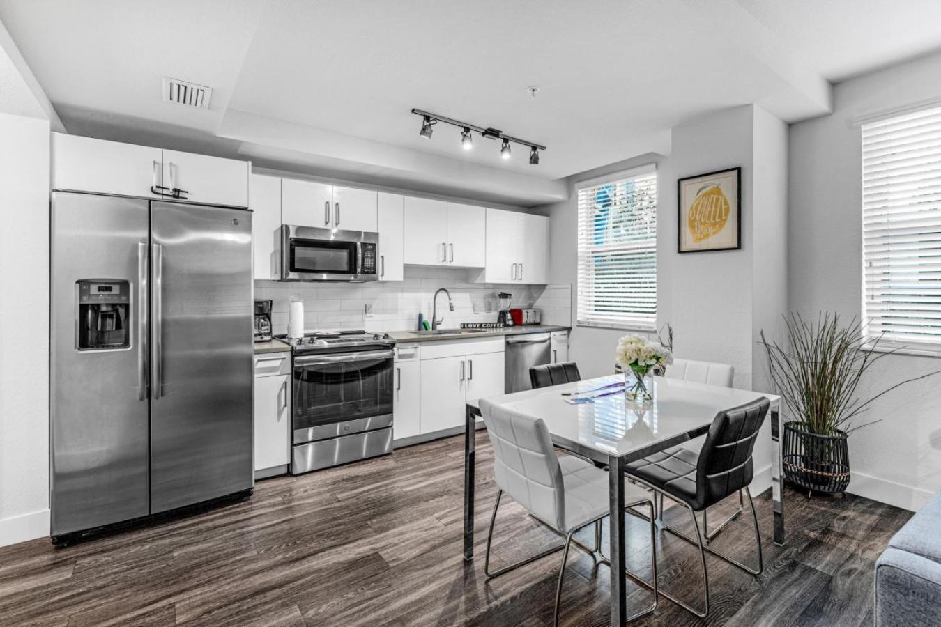 Stylish 1br Unit With Free Parking Near Wynwood Apartment