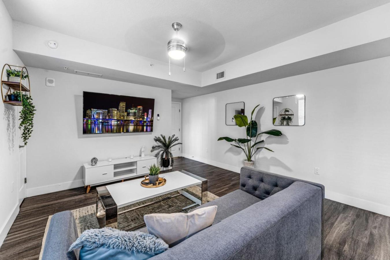 Stylish 1br Unit With Free Parking Near Wynwood *