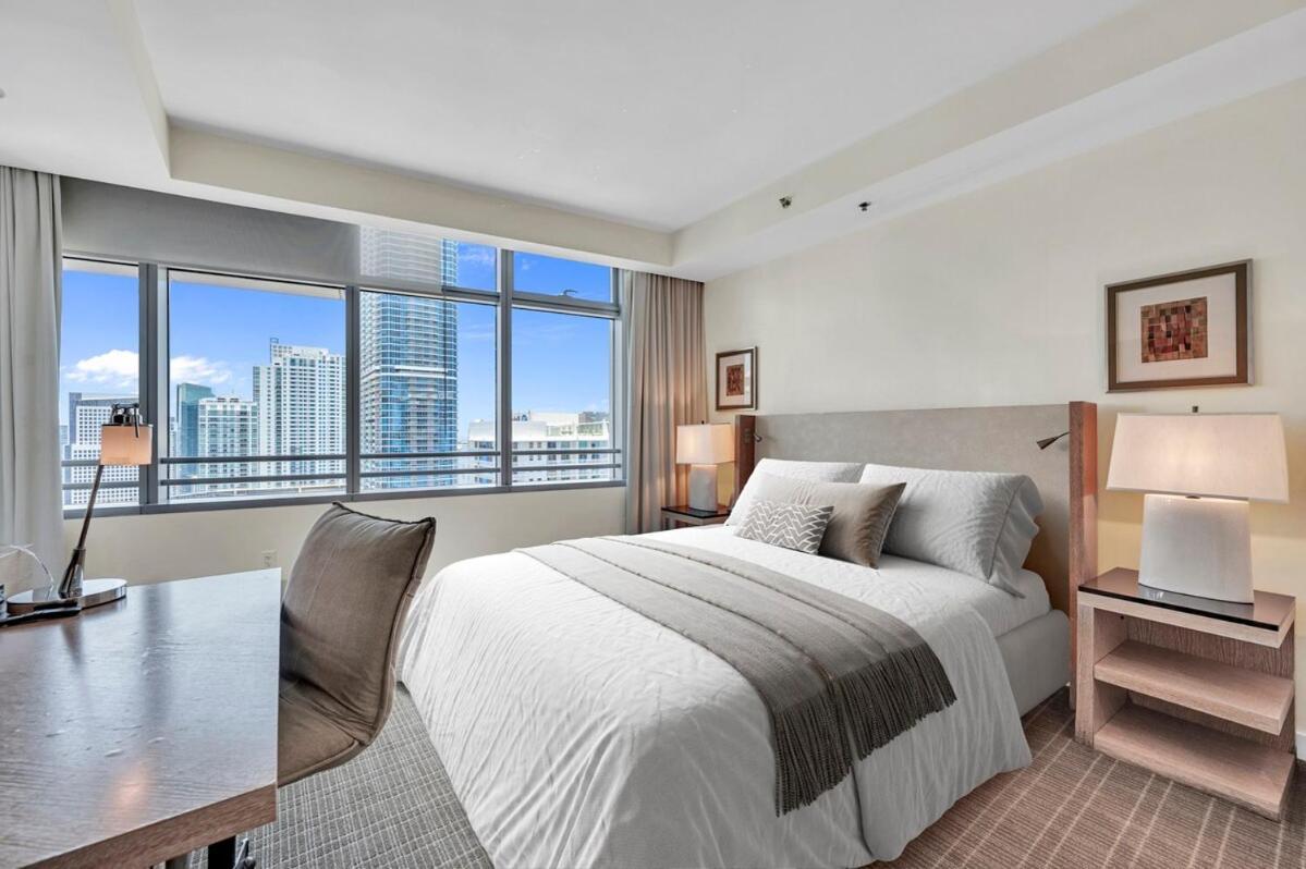 Spacious Corner At Aka With Bay View In Ideal Location Free Parking Apartamento *