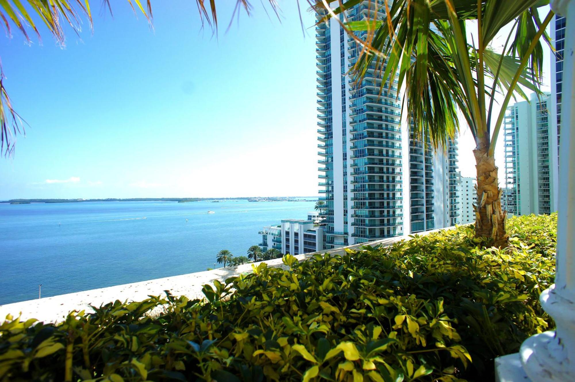 High-end In Glamorous Brickell