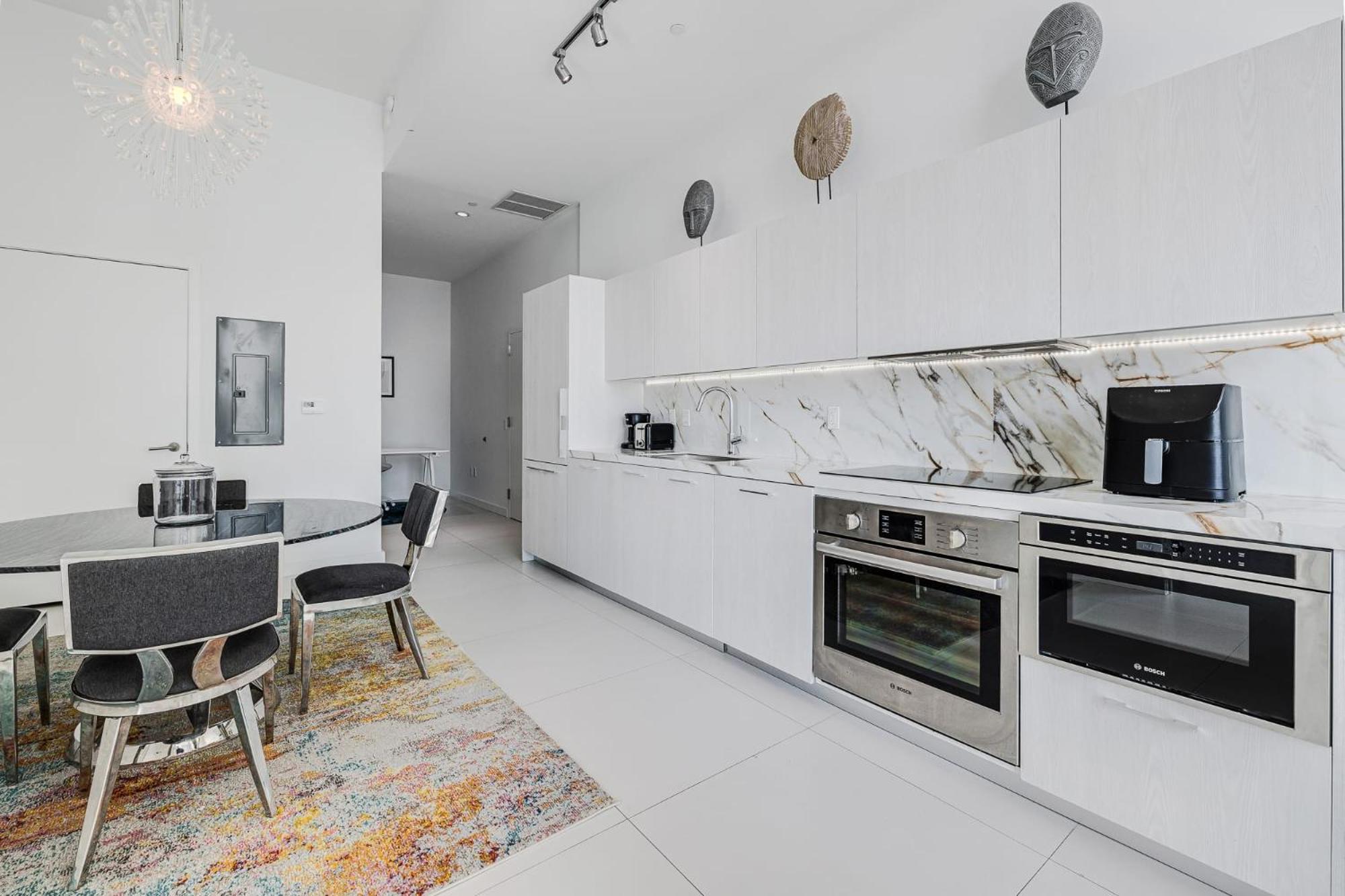 Unique High-rise In Holiday home *